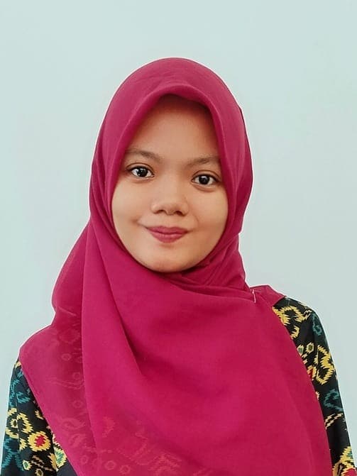 Arifah Irna Nur Widyastuti, S.Farm - Guru